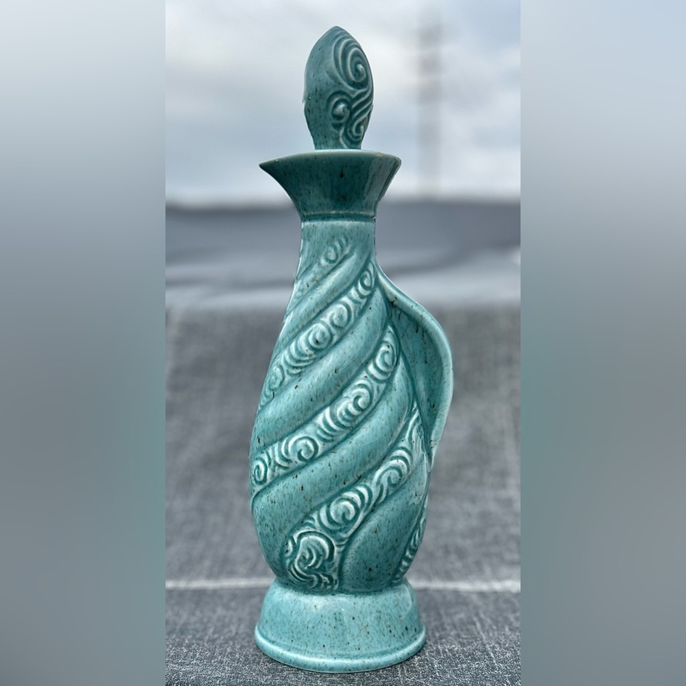 c. 1966 Vtg JIM BEAM Glazed Ceramic Cork Topped Limited Edition Bourbon Decanter